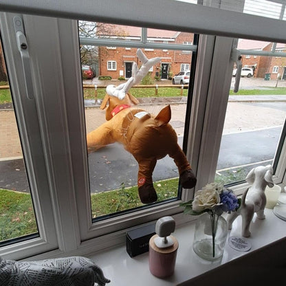 Styrtende Julemand og Rensdyr